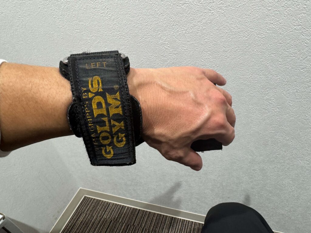 ゴールドジム(GOLD'S GYM) のパワーグリップ使用レビュー